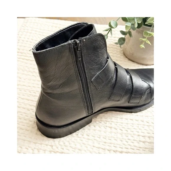 Zara Trafaluc Floral Embroidered Black Buckle Booties size 40 9USA - Picture 8 of 11